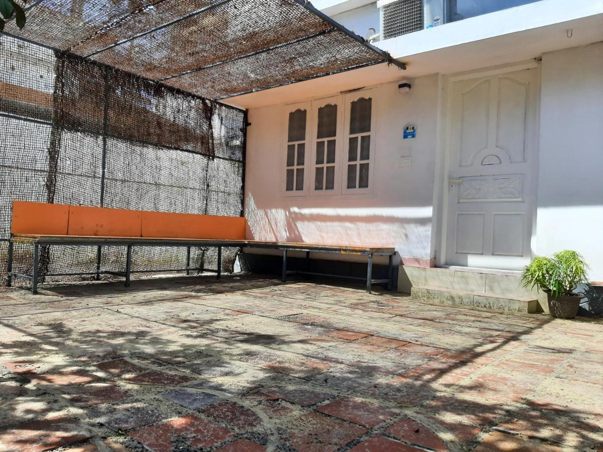 A Loft Hostel Alappuzha Buitenkant foto